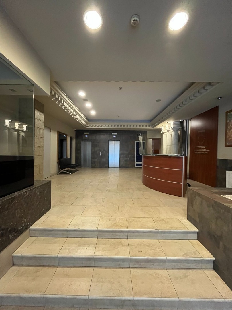 продажа трехкомнатной квартиры номер A-173367 в Приморском районе, фото номер 10